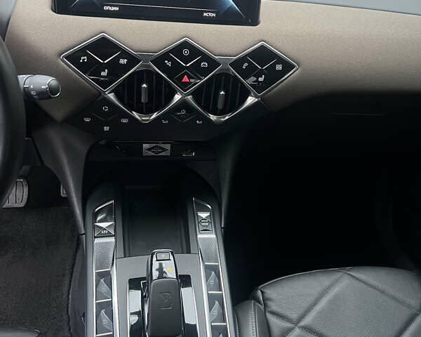Синий DS 3 e-Tense, объемом двигателя 0 л и пробегом 60 тыс. км за 17000 $, фото 22 на Automoto.ua