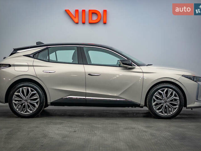 Белый DS 4, объемом двигателя 1.5 л и пробегом 9 тыс. км за 28770 $, фото 5 на Automoto.ua