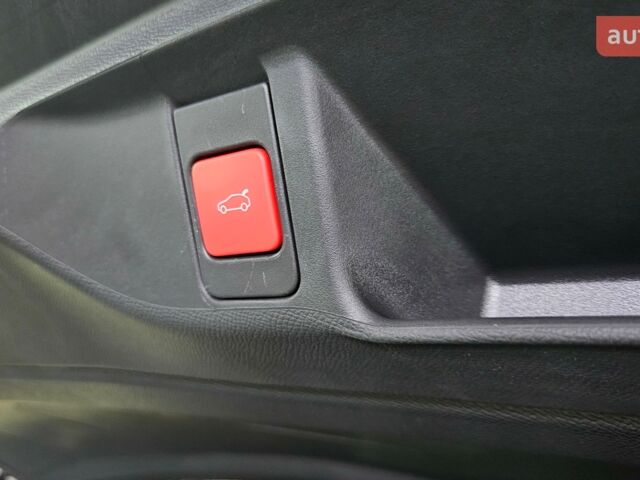 DS 4, об'ємом двигуна 1.5 л та пробігом 0 тис. км за 42332 $, фото 21 на Automoto.ua