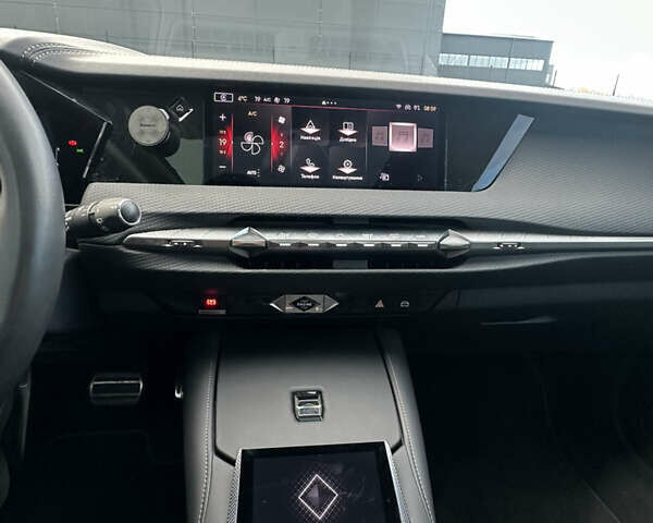 Серый DS 4, объемом двигателя 1.5 л и пробегом 49 тыс. км за 28000 $, фото 16 на Automoto.ua