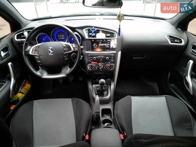 Синий DS 4, объемом двигателя 1.6 л и пробегом 260 тыс. км за 10600 $, фото 10 на Automoto.ua