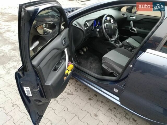 Синий DS 4, объемом двигателя 1.6 л и пробегом 260 тыс. км за 10600 $, фото 8 на Automoto.ua