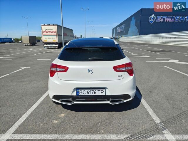 Белый DS 5, объемом двигателя 2 л и пробегом 212 тыс. км за 15500 $, фото 2 на Automoto.ua