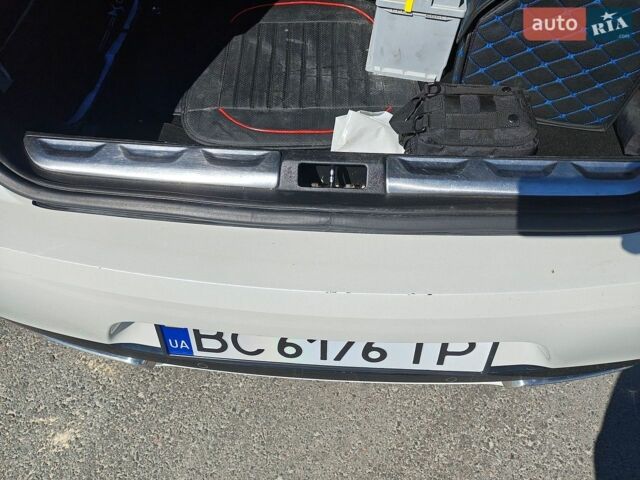 Білий DS 5, об'ємом двигуна 2 л та пробігом 212 тис. км за 15500 $, фото 6 на Automoto.ua