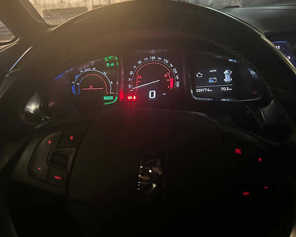 Серый DS 5, объемом двигателя 2 л и пробегом 40 тыс. км за 21000 $, фото 21 на Automoto.ua