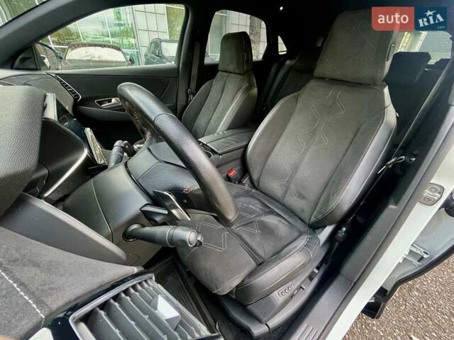 Белый DS 7 Crossback, объемом двигателя 2 л и пробегом 191 тыс. км за 23000 $, фото 19 на Automoto.ua