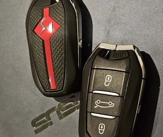 Белый DS 7 Crossback, объемом двигателя 2 л и пробегом 103 тыс. км за 26500 $, фото 61 на Automoto.ua