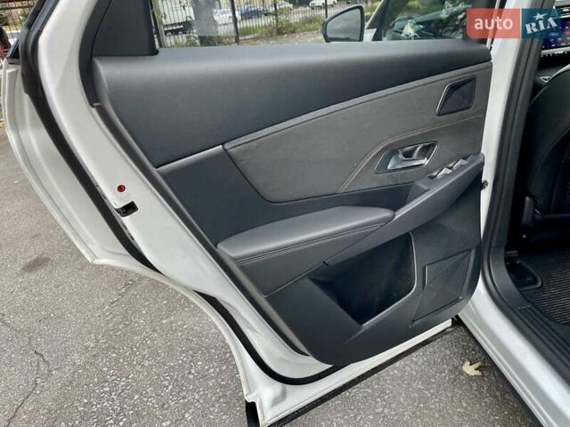 Белый DS 7 Crossback, объемом двигателя 2 л и пробегом 191 тыс. км за 23000 $, фото 32 на Automoto.ua