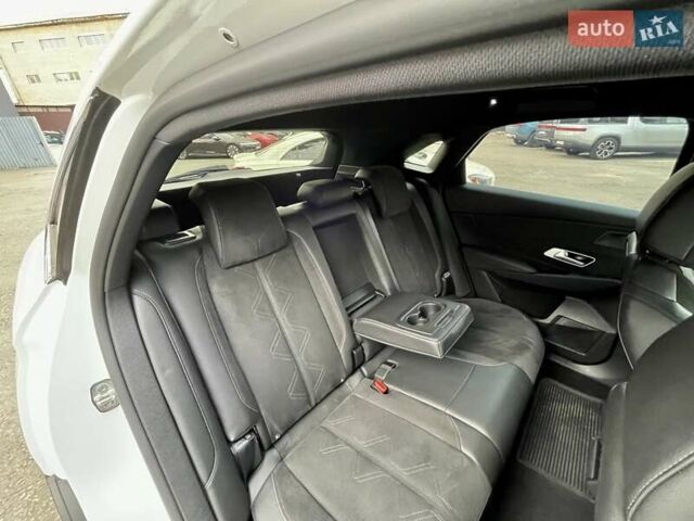 Белый DS 7 Crossback, объемом двигателя 2 л и пробегом 191 тыс. км за 23000 $, фото 31 на Automoto.ua