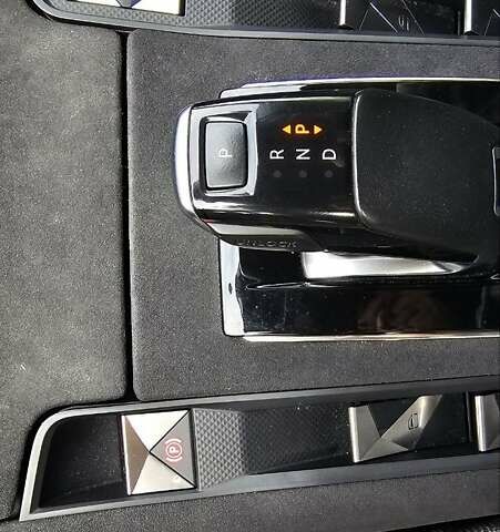 Белый DS 7 Crossback, объемом двигателя 2 л и пробегом 103 тыс. км за 26500 $, фото 39 на Automoto.ua