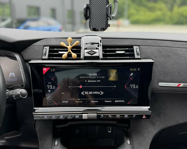 Черный DS 7 Crossback, объемом двигателя 1.5 л и пробегом 184 тыс. км за 22888 $, фото 35 на Automoto.ua