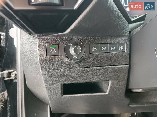 Черный DS 7 Crossback, объемом двигателя 1.6 л и пробегом 97 тыс. км за 33950 $, фото 29 на Automoto.ua