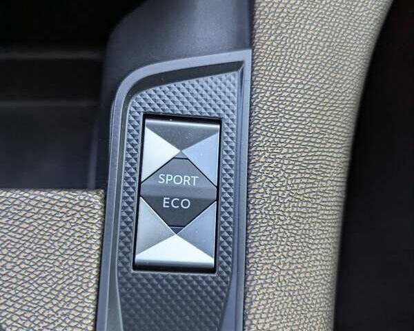 Черный DS 7 Crossback, объемом двигателя 1.5 л и пробегом 131 тыс. км за 23600 $, фото 37 на Automoto.ua