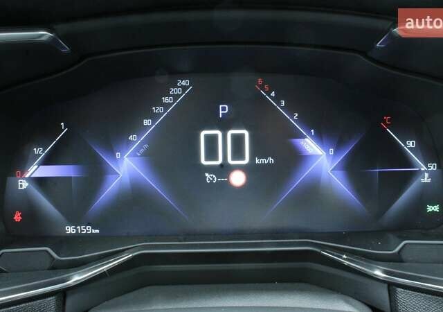Серый DS 7 Crossback, объемом двигателя 2 л и пробегом 96 тыс. км за 24331 $, фото 10 на Automoto.ua