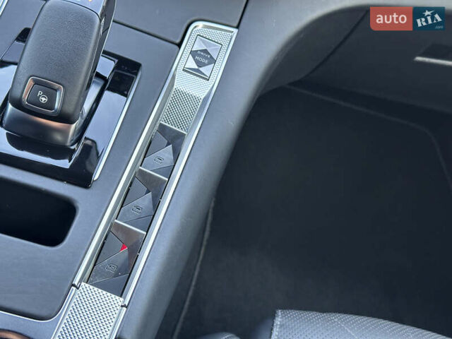 Сірий DS 7 Crossback, об'ємом двигуна 2 л та пробігом 170 тис. км за 27599 $, фото 127 на Automoto.ua