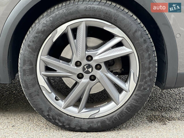 Сірий DS 7 Crossback, об'ємом двигуна 2 л та пробігом 170 тис. км за 27599 $, фото 40 на Automoto.ua