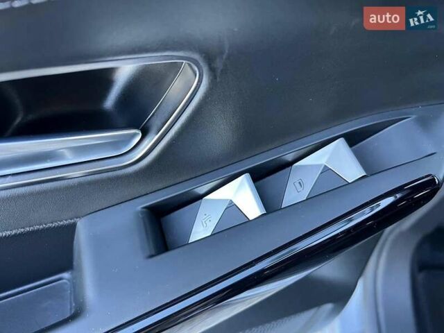 Сірий DS 7 Crossback, об'ємом двигуна 1.6 л та пробігом 29 тис. км за 29490 $, фото 37 на Automoto.ua