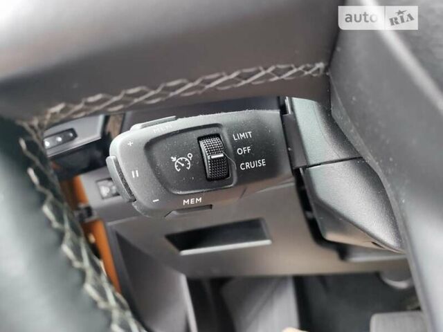 Оранжевый DS 7 Crossback, объемом двигателя 2 л и пробегом 205 тыс. км за 20700 $, фото 15 на Automoto.ua