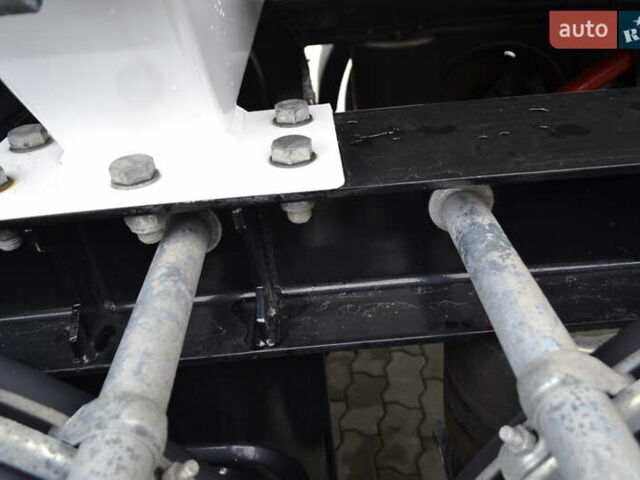 Черный ETA SVP, объемом двигателя 0 л и пробегом 0 тыс. км за 82000 $, фото 3 на Automoto.ua