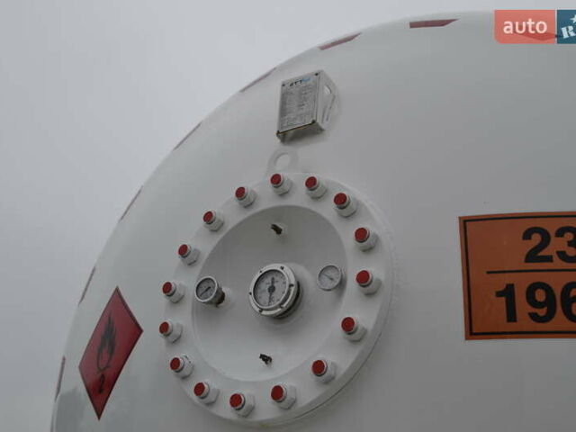 Черный ETA SVP, объемом двигателя 0 л и пробегом 0 тыс. км за 55000 $, фото 10 на Automoto.ua