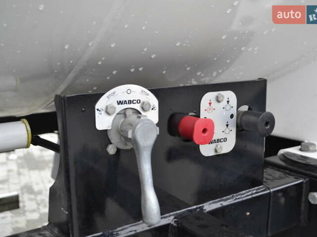 Черный ETA SVP, объемом двигателя 0 л и пробегом 0 тыс. км за 82000 $, фото 10 на Automoto.ua