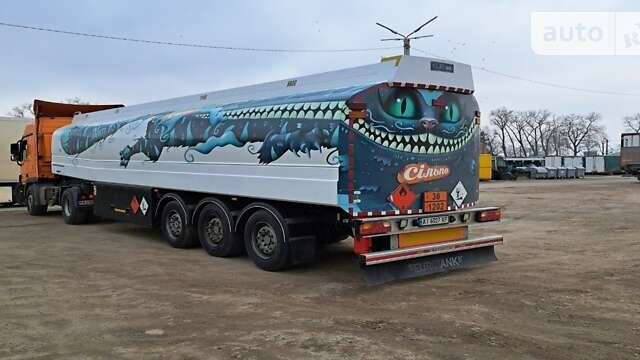 Белый Eurotank ET, объемом двигателя 0 л и пробегом 100 тыс. км за 20000 $, фото 8 на Automoto.ua