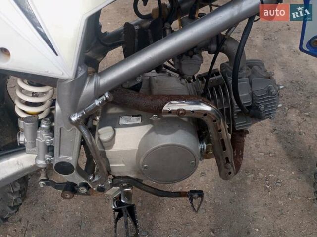 Синий Exdrive 125, объемом двигателя 0.5 л и пробегом 2 тыс. км за 29000 $, фото 13 на Automoto.ua