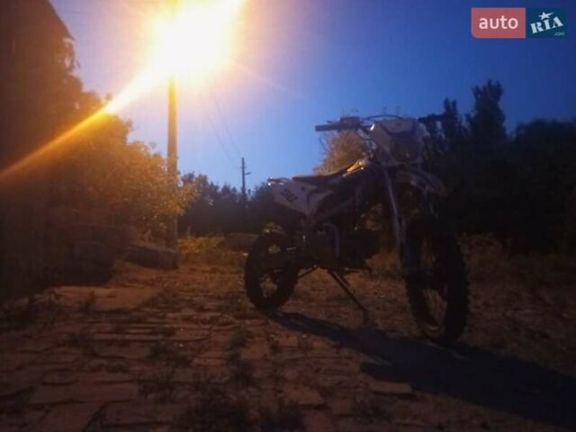 Синий Exdrive 125, объемом двигателя 0.5 л и пробегом 2 тыс. км за 29000 $, фото 2 на Automoto.ua