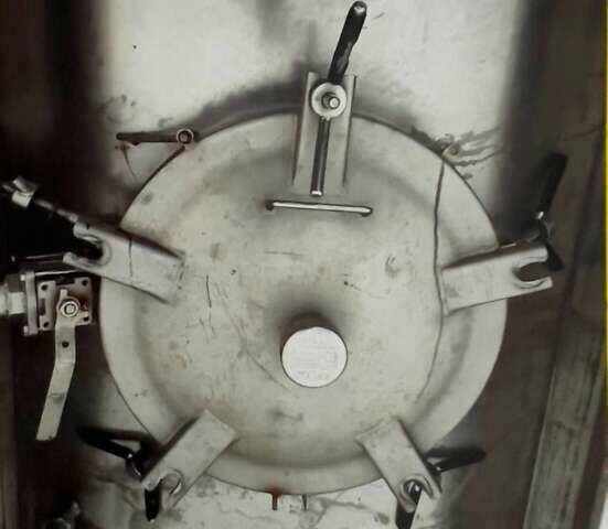 Farcinox FX-312 2001 в Киеве на Automoto.ua Серый Farcinox FX-312, объемом двигателя 0 л и пробегом 0 тыс. км за 30000 $, фото 4 на Automoto.ua