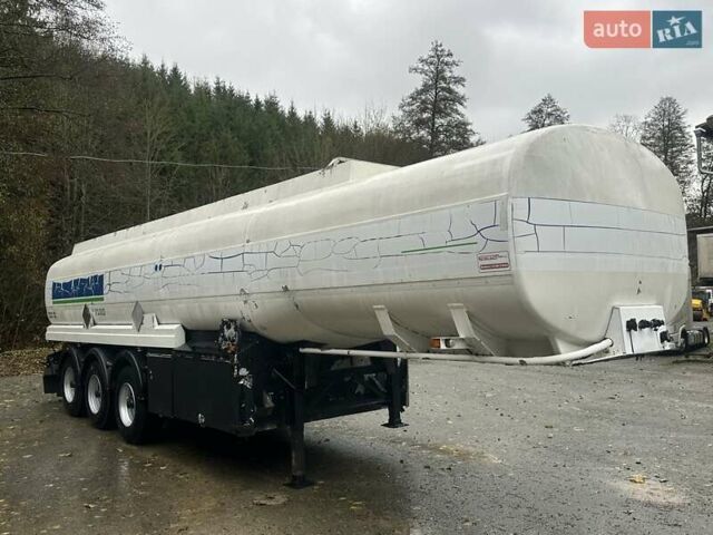 Fluid CSP 1997 в Хусте на Automoto.ua Белый Fluid CSP, объемом двигателя 0 л и пробегом 0 тыс. км за 16500 $, фото 5 на Automoto.ua