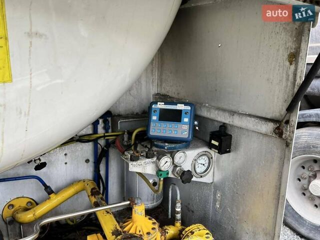 Fluid CSP 2010 в Ужгороде на Automoto.ua Fluid CSP, объемом двигателя 0 л и пробегом 300 тыс. км за 75000 $, фото 11 на Automoto.ua