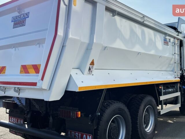 Ford Trucks 3542D, объемом двигателя 12.7 л и пробегом 0 тыс. км за 180293 $, фото 10 на Automoto.ua