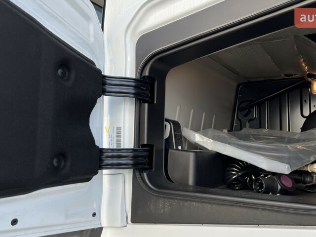 Ford Trucks F-Max, объемом двигателя 12.7 л и пробегом 0 тыс. км за 122716 $, фото 14 на Automoto.ua