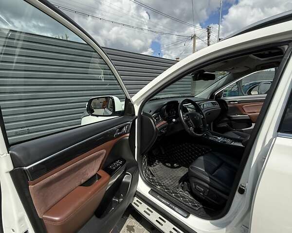 Белый Gac GS8, объемом двигателя 1.99 л и пробегом 98 тыс. км за 18000 $, фото 19 на Automoto.ua