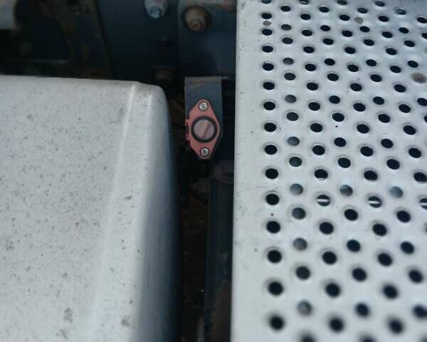 Красный Geusens GSA24, объемом двигателя 0 л и пробегом 100 тыс. км за 27000 $, фото 11 на Automoto.ua