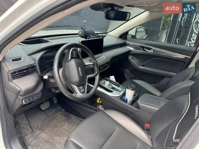 Белый Haval Jolion, объемом двигателя 1.5 л и пробегом 40 тыс. км за 16500 $, фото 5 на Automoto.ua