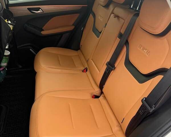 Белый Haval Jolion, объемом двигателя 1.5 л и пробегом 36 тыс. км за 18500 $, фото 18 на Automoto.ua