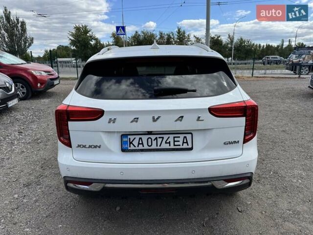 Белый Haval Jolion, объемом двигателя 1.5 л и пробегом 130 тыс. км за 15900 $, фото 7 на Automoto.ua