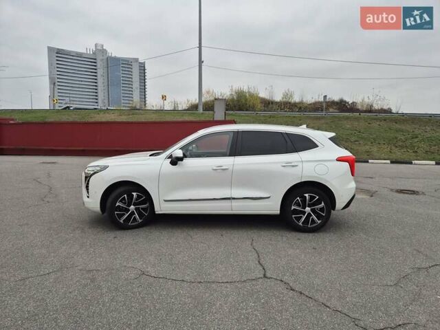 Белый Haval Jolion, объемом двигателя 1.5 л и пробегом 130 тыс. км за 13500 $, фото 9 на Automoto.ua