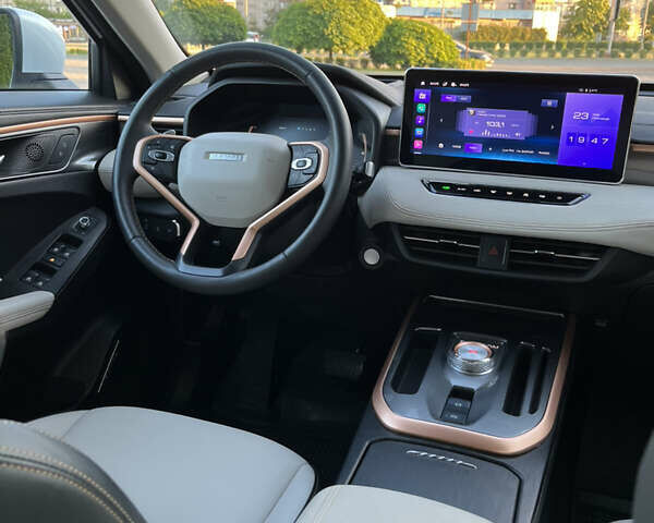 Білий Haval Jolion, об'ємом двигуна 1.5 л та пробігом 35 тис. км за 16500 $, фото 25 на Automoto.ua