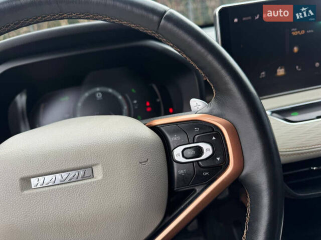 Белый Haval Jolion, объемом двигателя 1.5 л и пробегом 50 тыс. км за 16500 $, фото 52 на Automoto.ua