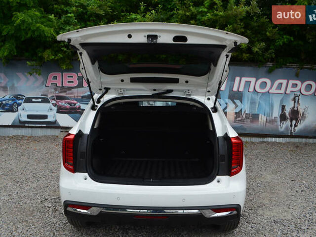 Белый Haval Jolion, объемом двигателя 1.5 л и пробегом 25 тыс. км за 16999 $, фото 11 на Automoto.ua