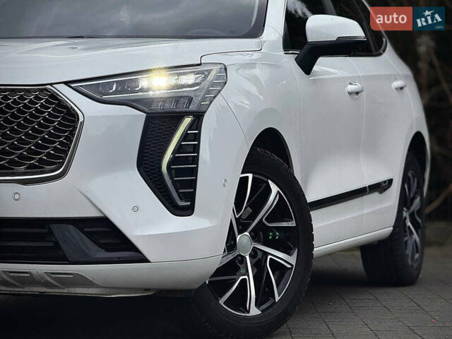 Белый Haval Jolion, объемом двигателя 1.5 л и пробегом 50 тыс. км за 16500 $, фото 15 на Automoto.ua