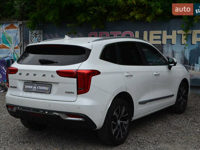 Белый Haval Jolion, объемом двигателя 1.5 л и пробегом 25 тыс. км за 16999 $, фото 7 на Automoto.ua