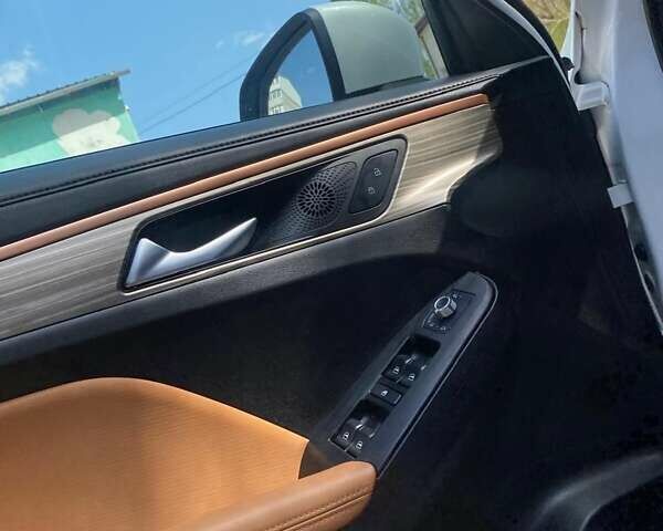 Белый Haval Jolion, объемом двигателя 1.5 л и пробегом 17 тыс. км за 17300 $, фото 7 на Automoto.ua