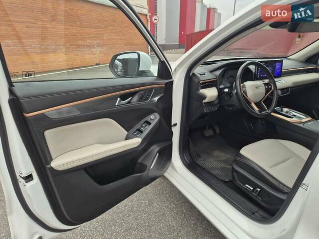 Белый Haval Jolion, объемом двигателя 1.5 л и пробегом 130 тыс. км за 13500 $, фото 14 на Automoto.ua