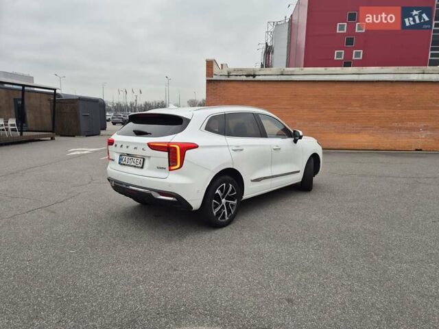 Белый Haval Jolion, объемом двигателя 1.5 л и пробегом 130 тыс. км за 13500 $, фото 3 на Automoto.ua