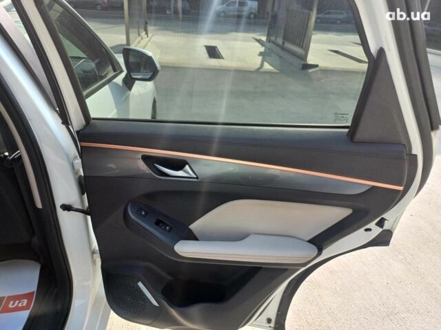 Білий Haval Jolion, об'ємом двигуна 1.5 л та пробігом 130 тис. км за 18490 $, фото 24 на Automoto.ua