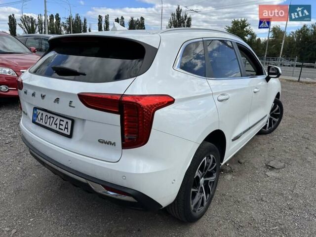 Белый Haval Jolion, объемом двигателя 1.5 л и пробегом 130 тыс. км за 15900 $, фото 3 на Automoto.ua