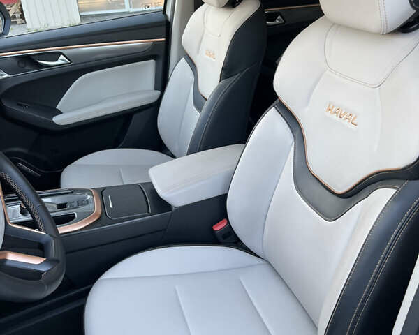 Білий Haval Jolion, об'ємом двигуна 1.5 л та пробігом 35 тис. км за 16500 $, фото 17 на Automoto.ua